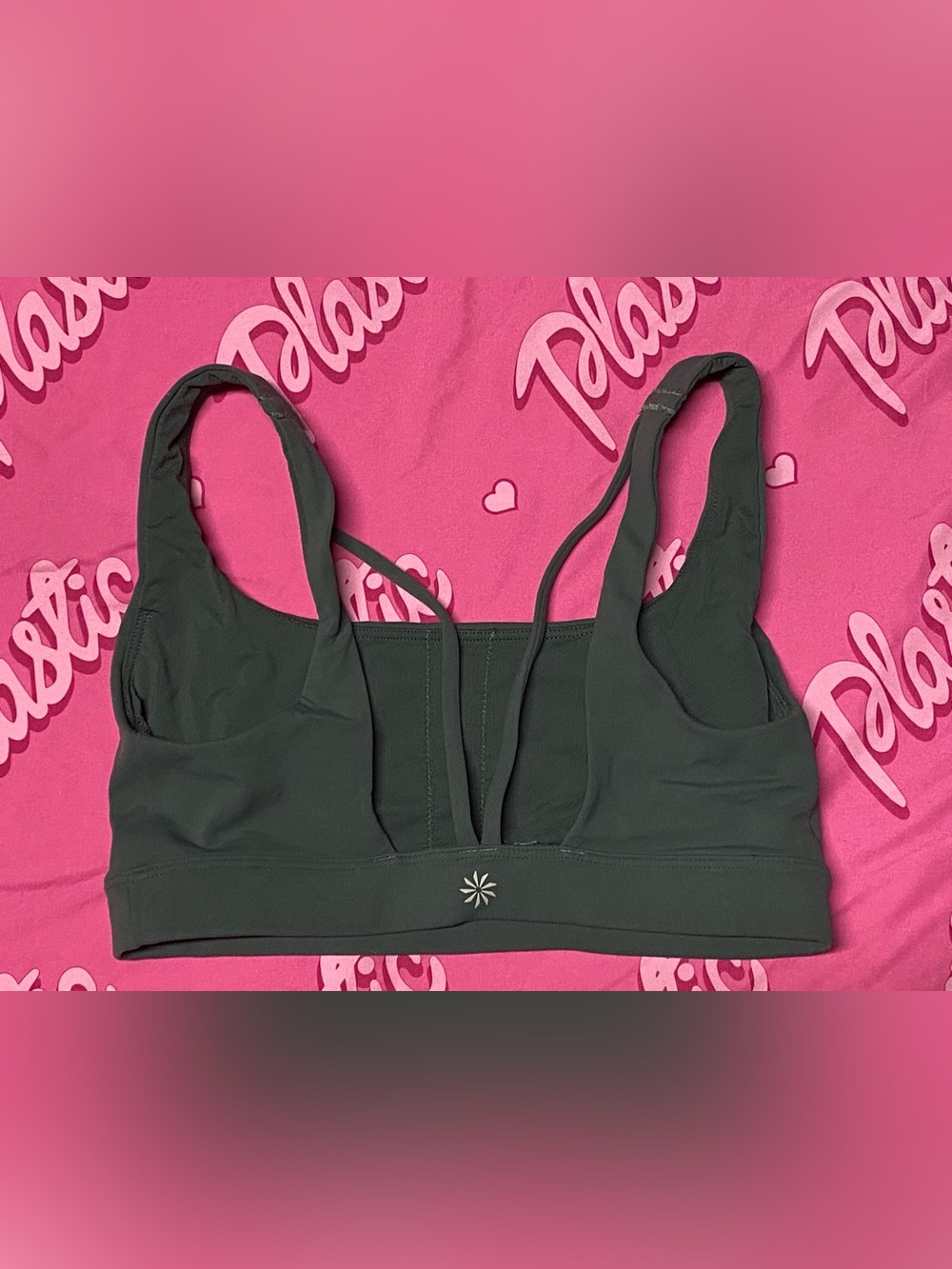 NWOT Athleta Cut Out Sports Bra Pilates Yoga Fitness Workout Sports Gym Top